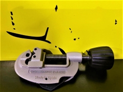Rothenberger Inox Tube Cutter 30 Pro - труборез для труб из стали и нержавеющей стали 2